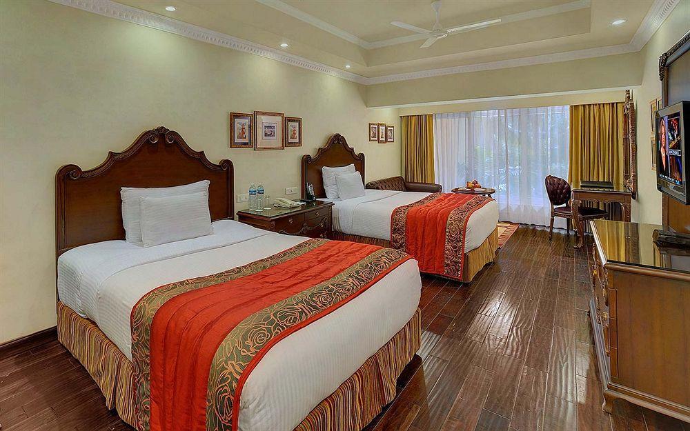 Fenicia Riverside Resort Betul  エクステリア 写真